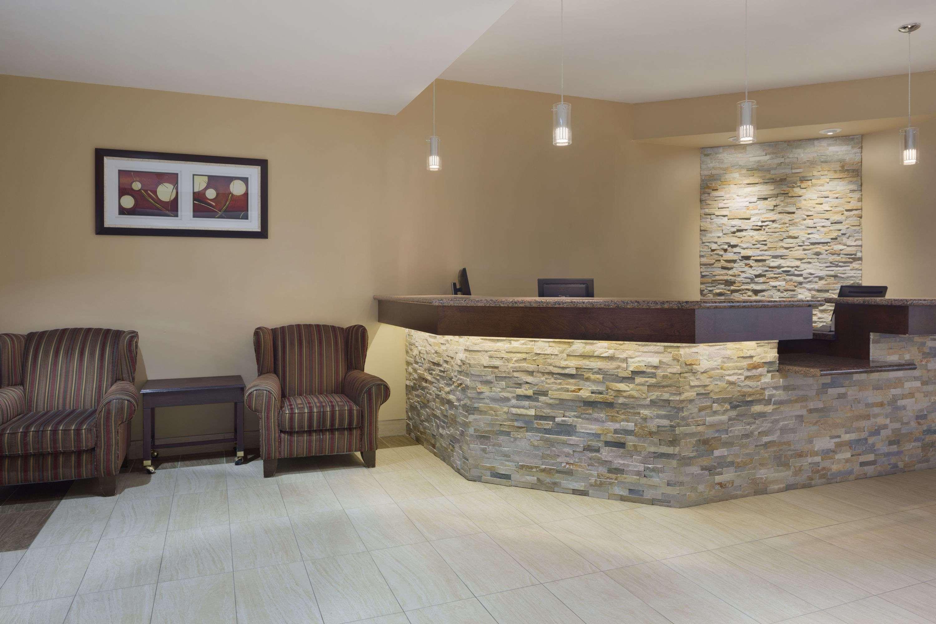 Days Inn By Wyndham Dalhousie Εξωτερικό φωτογραφία