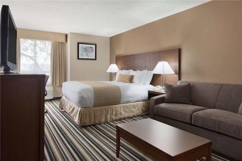 Days Inn By Wyndham Dalhousie Δωμάτιο φωτογραφία